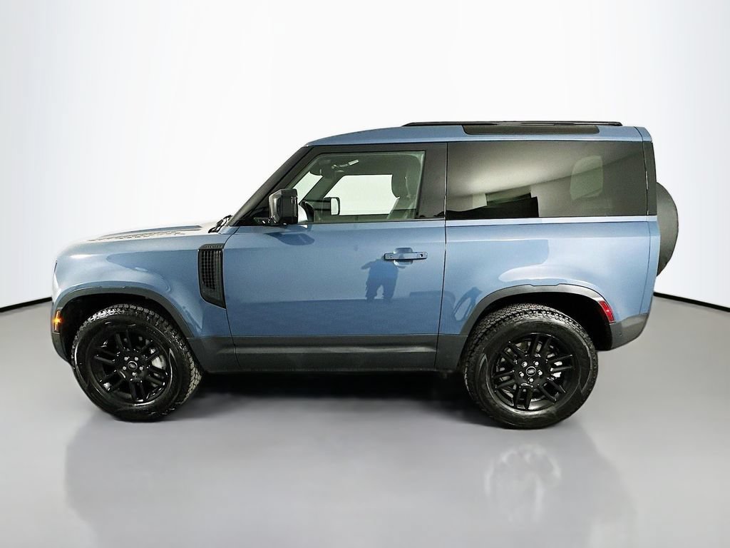 Used 2023 Land Rover Defender 90 SE AWD/4WD image 8