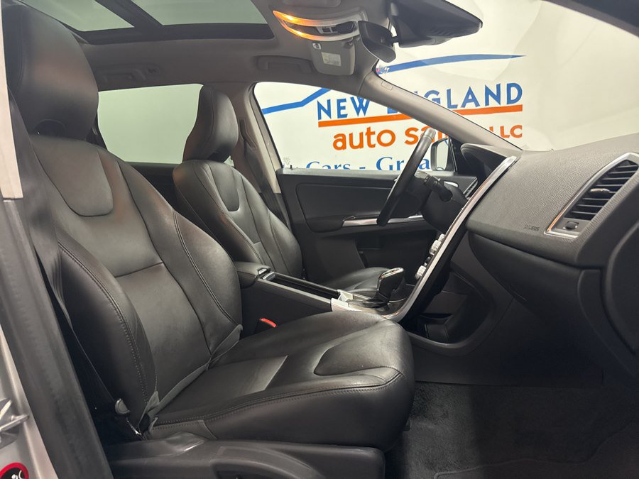 Used 2015 Volvo XC60 T5 AWD/4WD image 20