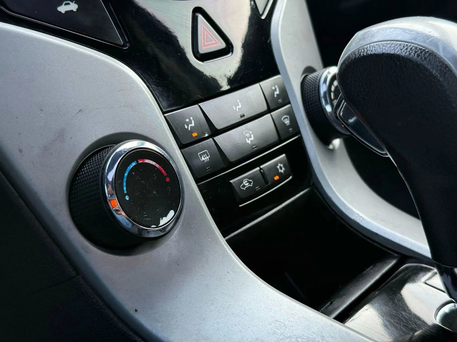 Used 2016 Chevrolet Cruze LT w/ Sun And Sound Package image 33