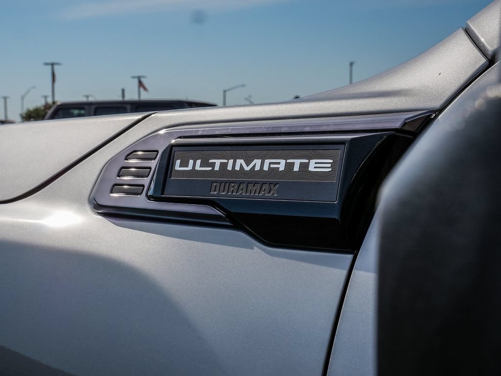 Used 2026 GMC Sierra 2500 Denali Ultimate w/ LPO, Black Badging Package AWD/4WD image 36