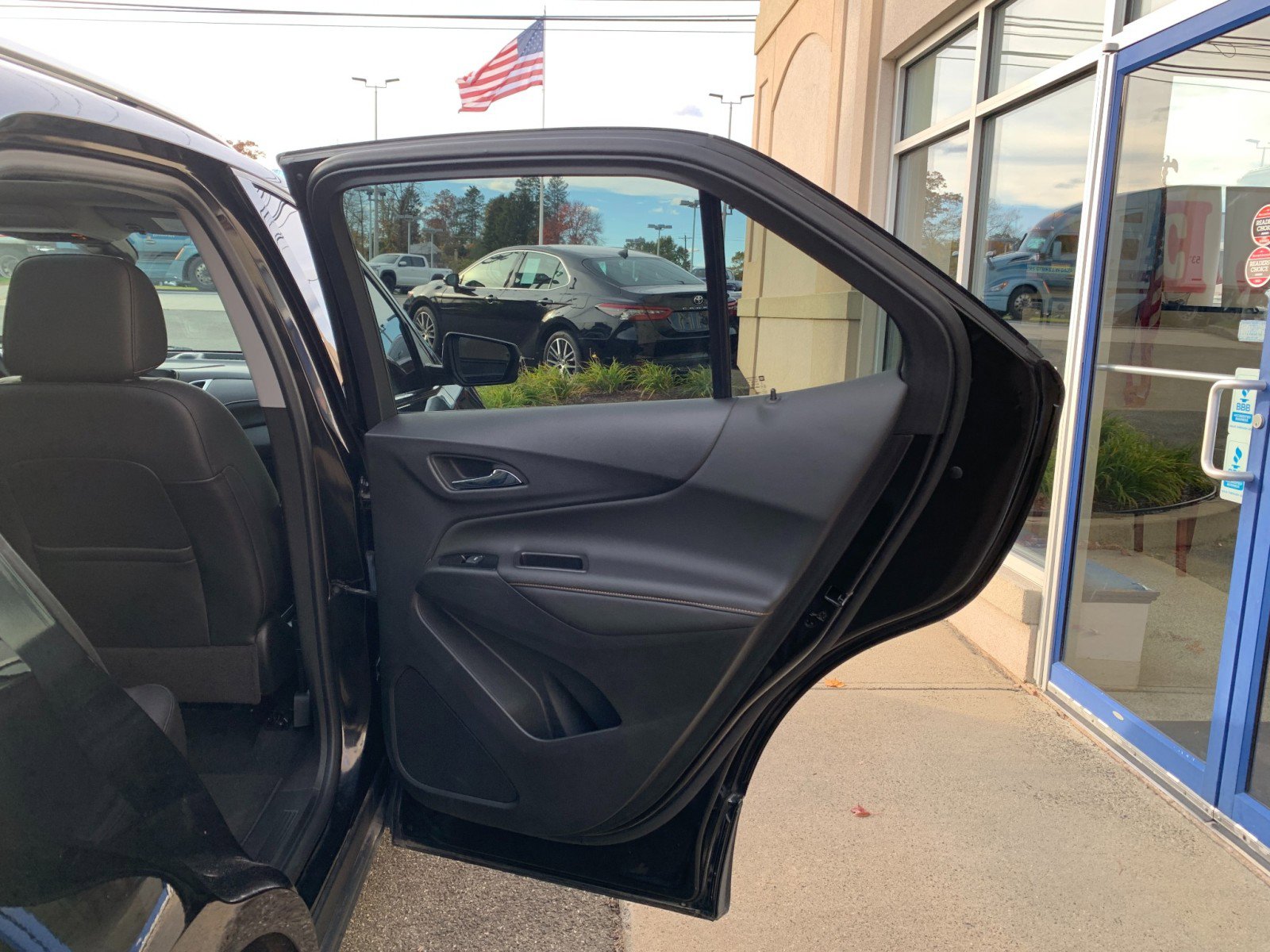 Used 2022 Chevrolet Equinox Premier image 29