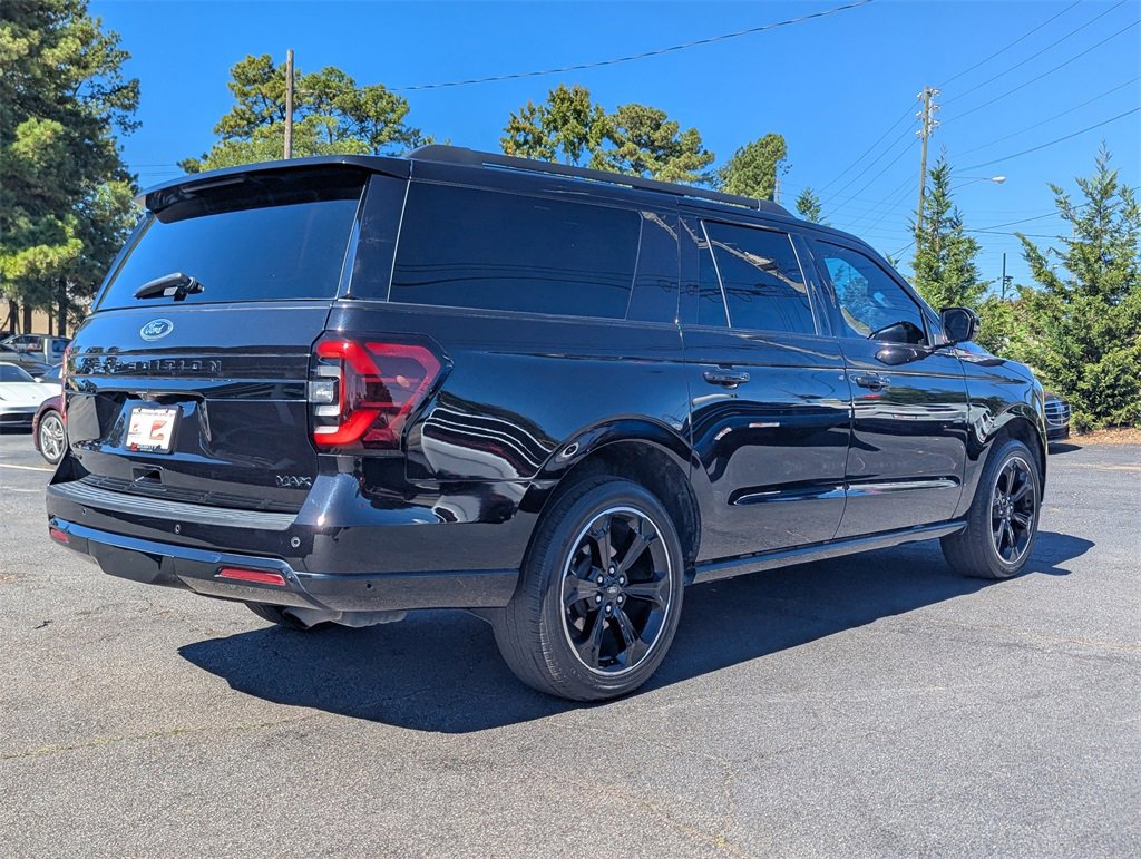 Used 2022 Ford Expedition Max Limited image 4