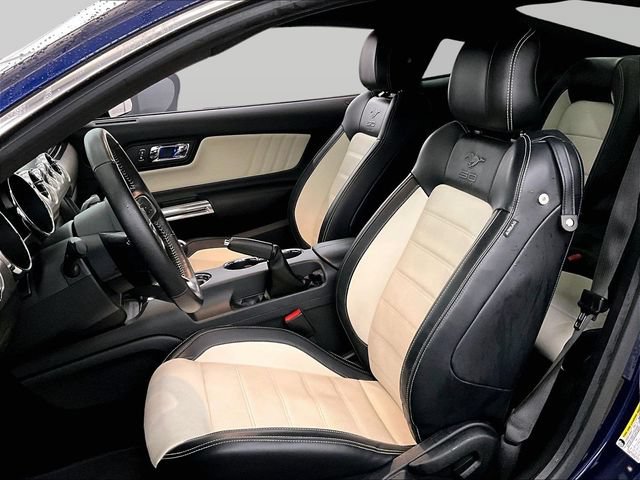 Used 2015 Ford Mustang 50 Years RWD image 24