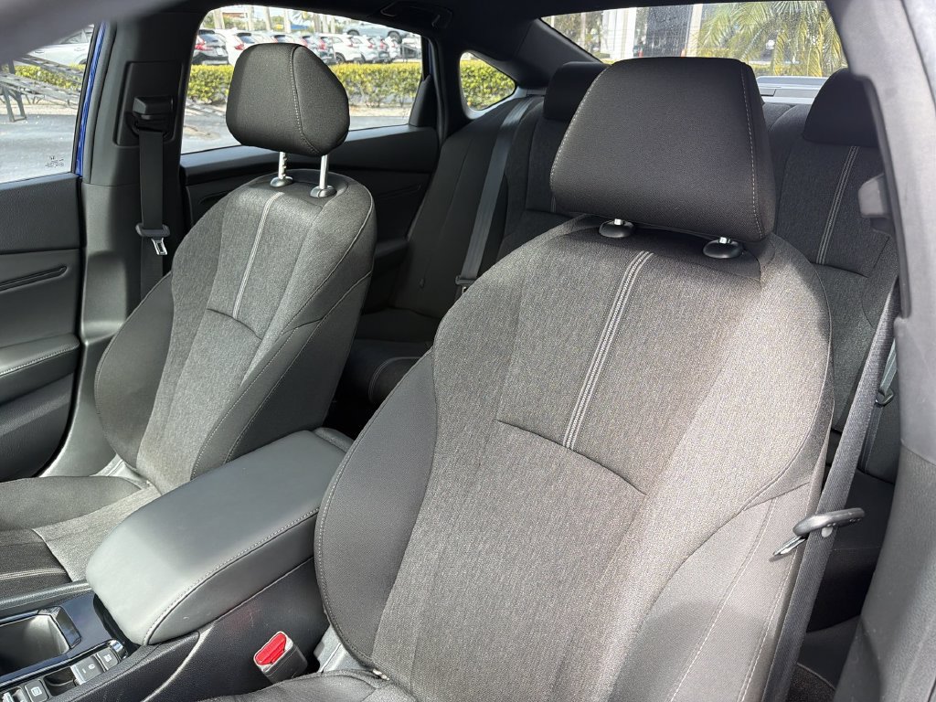 Used 2025 Honda Accord Sport image 39