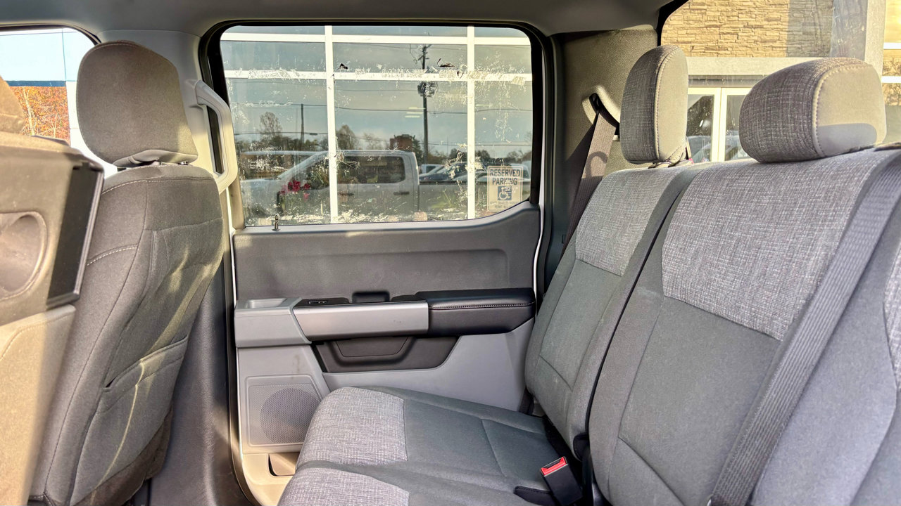 Used 2025 Ford F350 XLT image 18