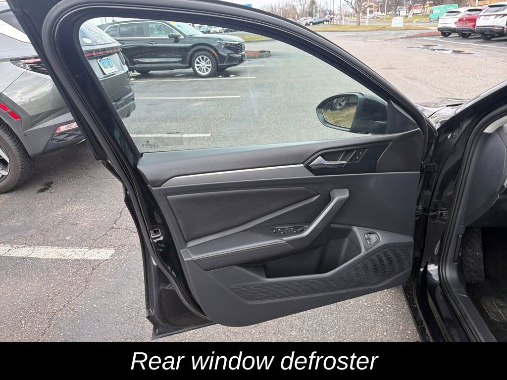 Used 2024 Volkswagen Jetta S image 11