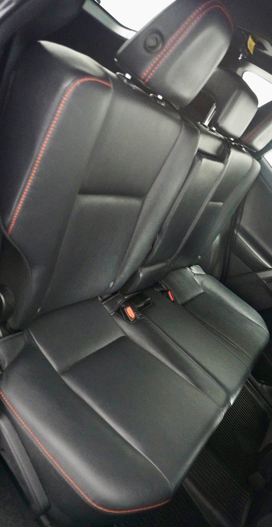 Used 2017 Toyota RAV4 SE image 8