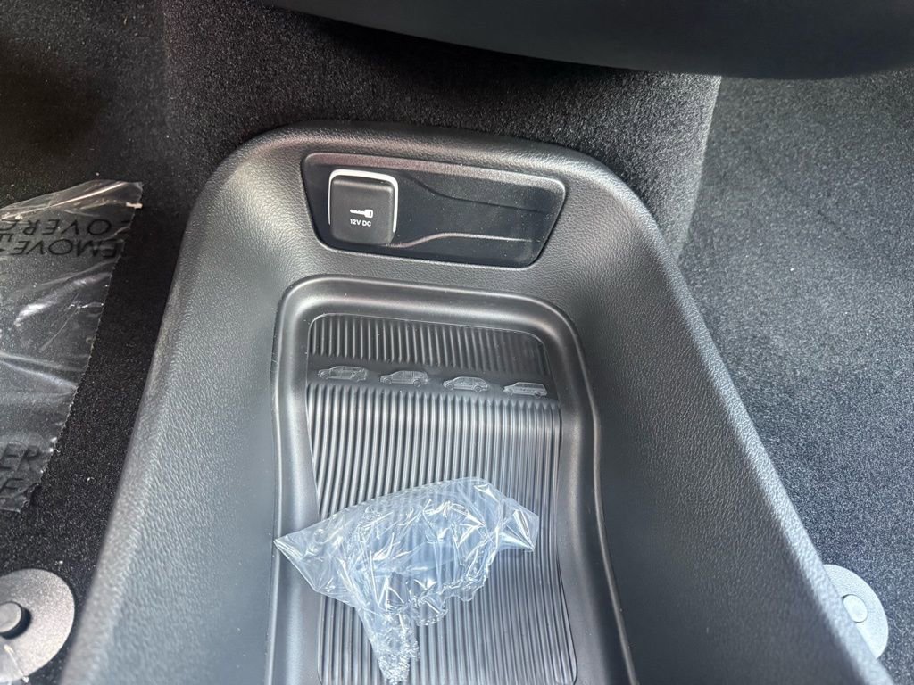 New 2025 Chrysler Pacifica Select FWD image 58