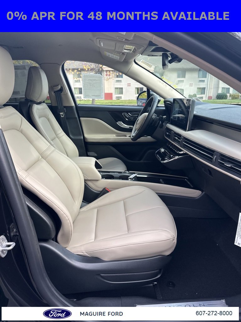 New 2025 Lincoln Corsair AWD image 13