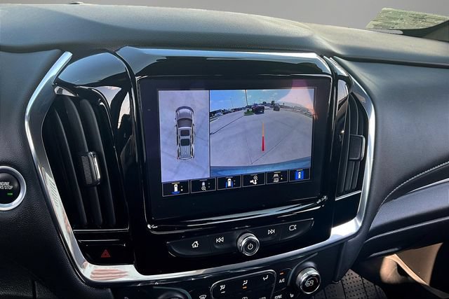 Used 2023 Chevrolet Traverse LT FWD image 14