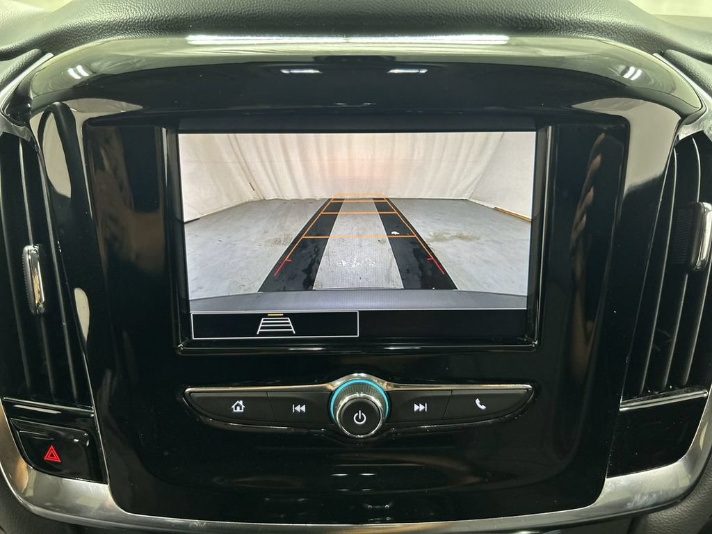 Used 2020 Chevrolet Traverse LS w/ LPO, Black Accent Package AWD/4WD image 15