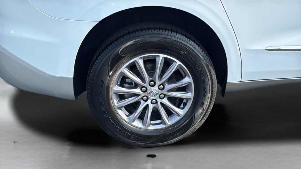 Used 2024 Buick Enclave Essence FWD image 25