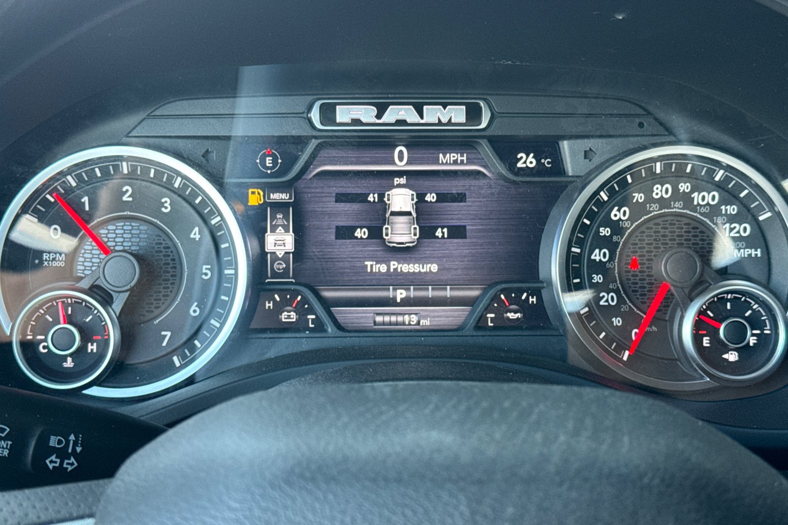 New 2026 RAM 1500 Express AWD/4WD image 22