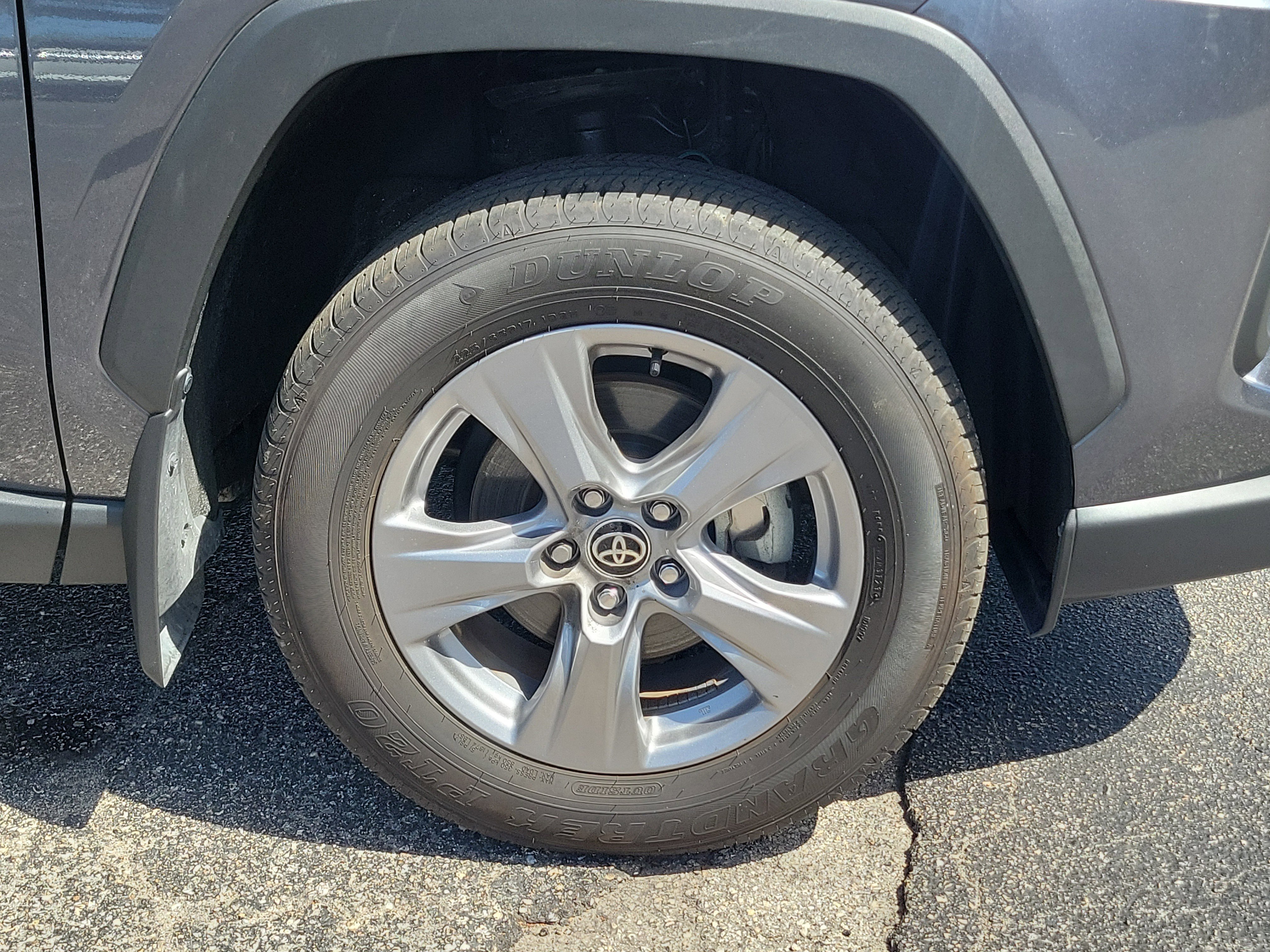 New 2024 Toyota RAV4 XLE w/ Convenience Package FWD image 7