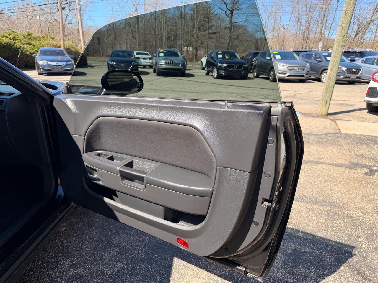 Used 2014 Dodge Challenger SXT w/ Super Sport Group (SS/T) image 23