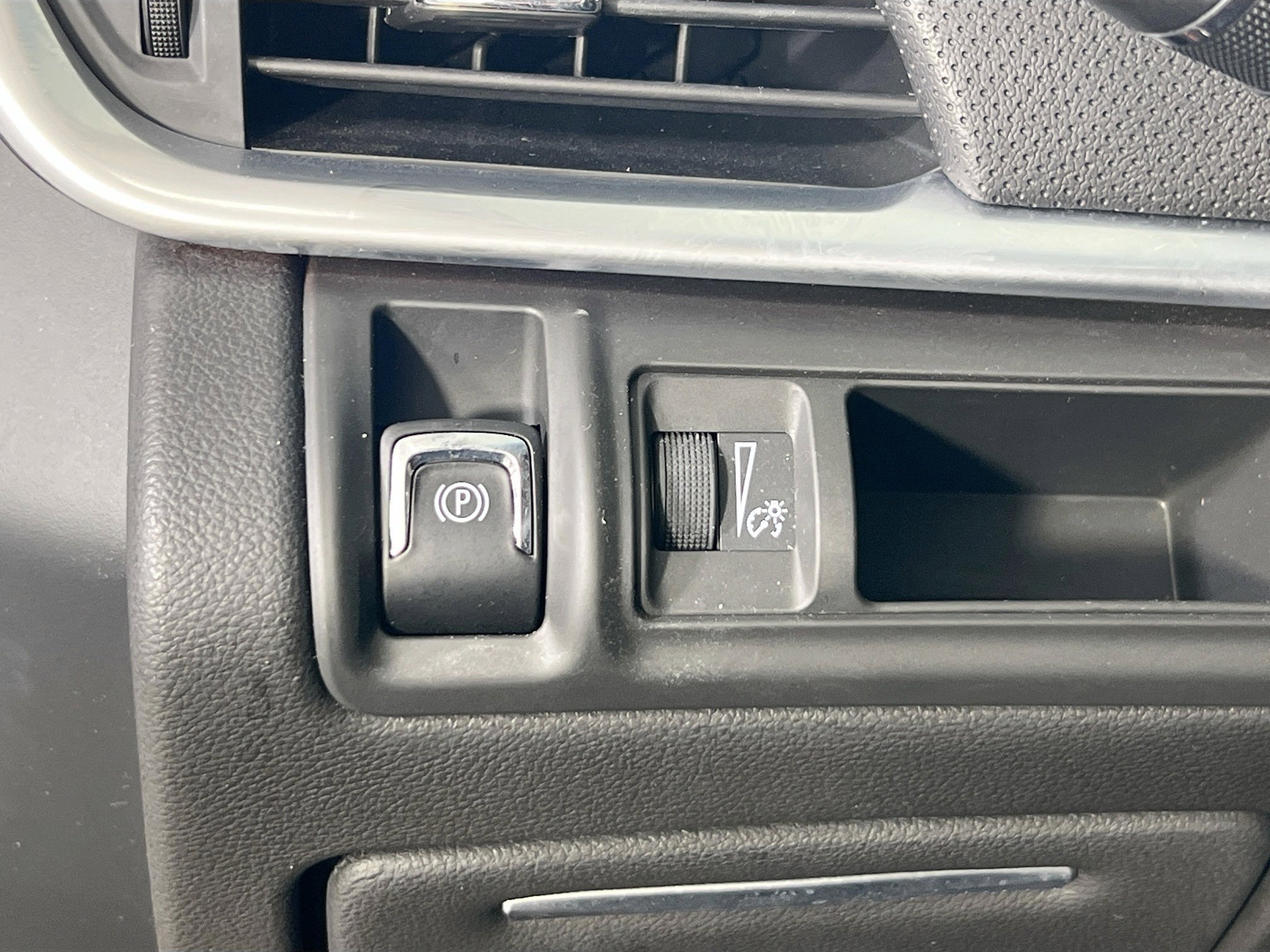 Used 2018 Cadillac XTS Luxury image 10