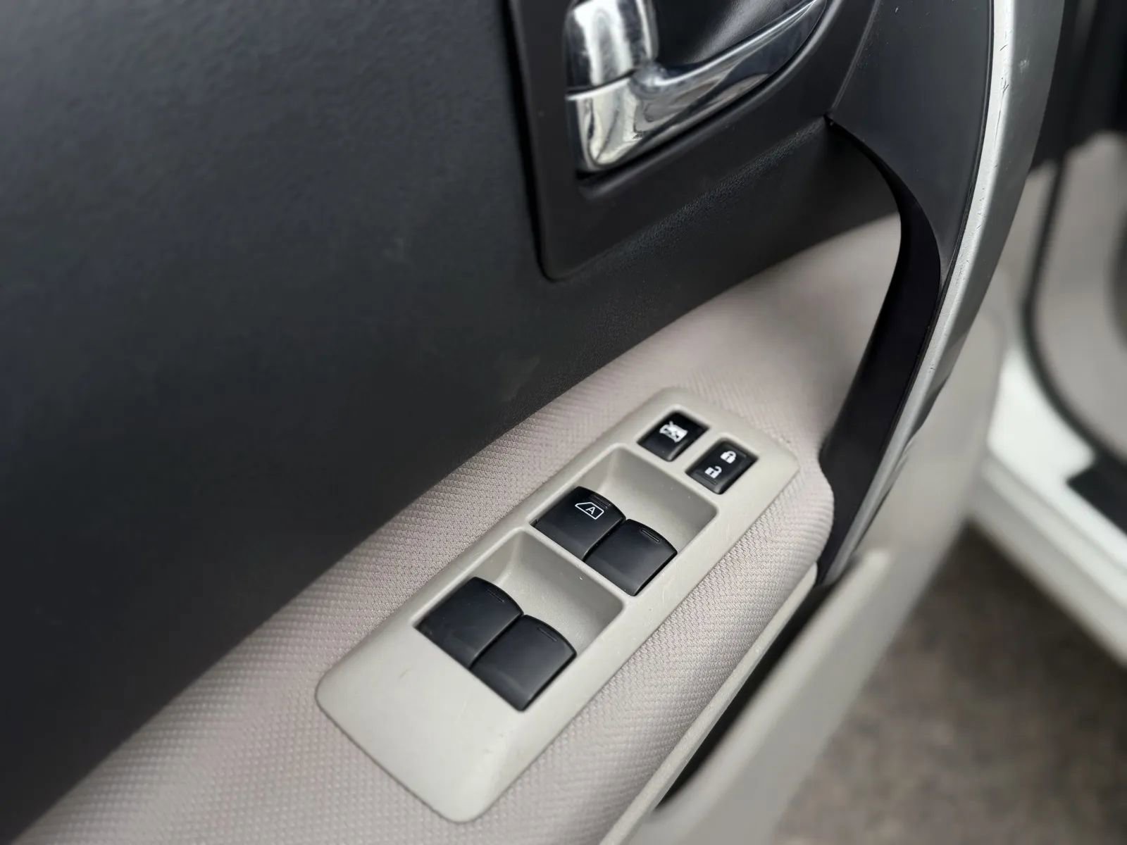 Used 2009 Nissan Rogue SL w/ Moonroof Pkg FWD image 22