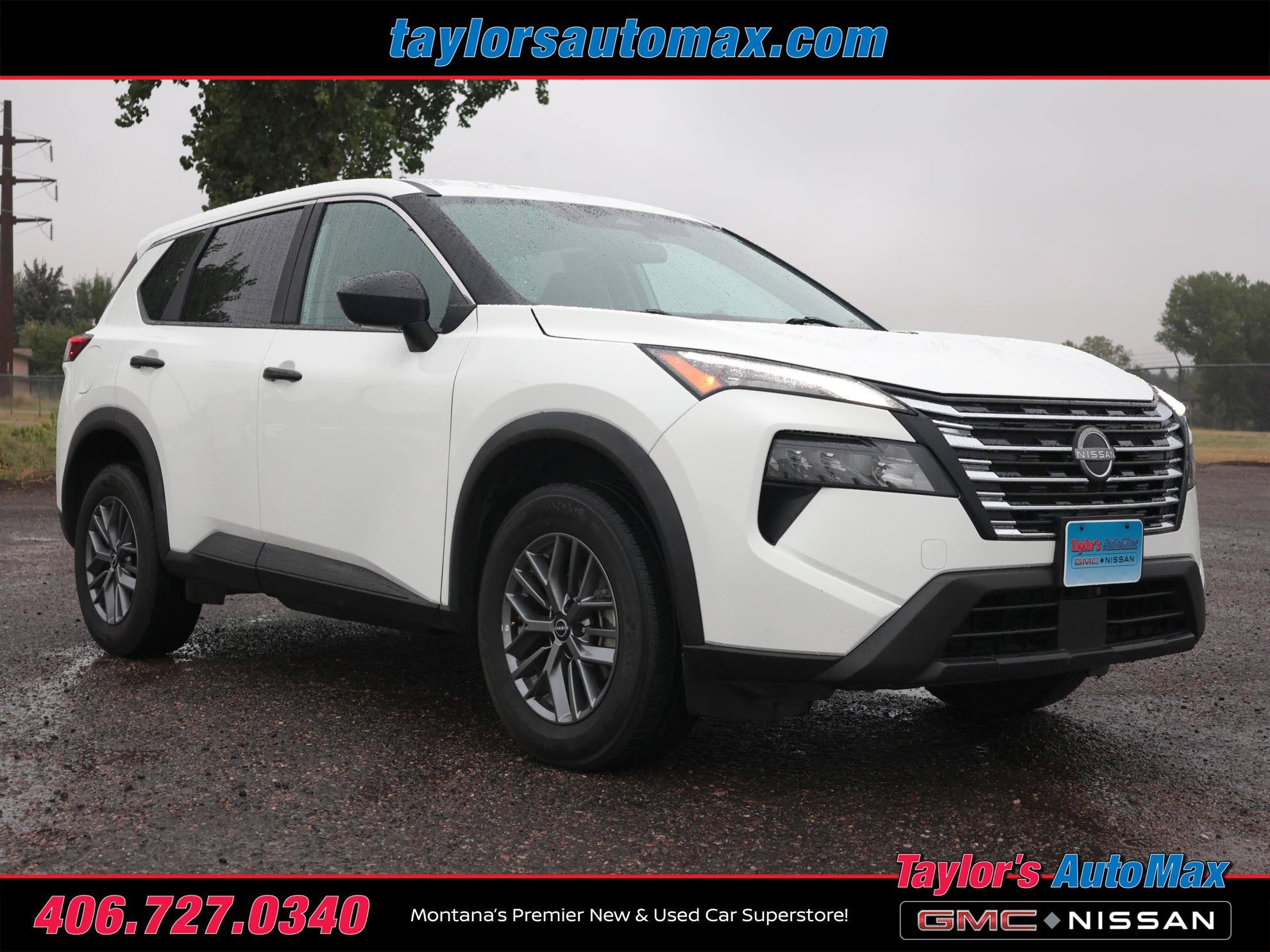 Used 2024 Nissan Rogue S AWD/4WD image 2