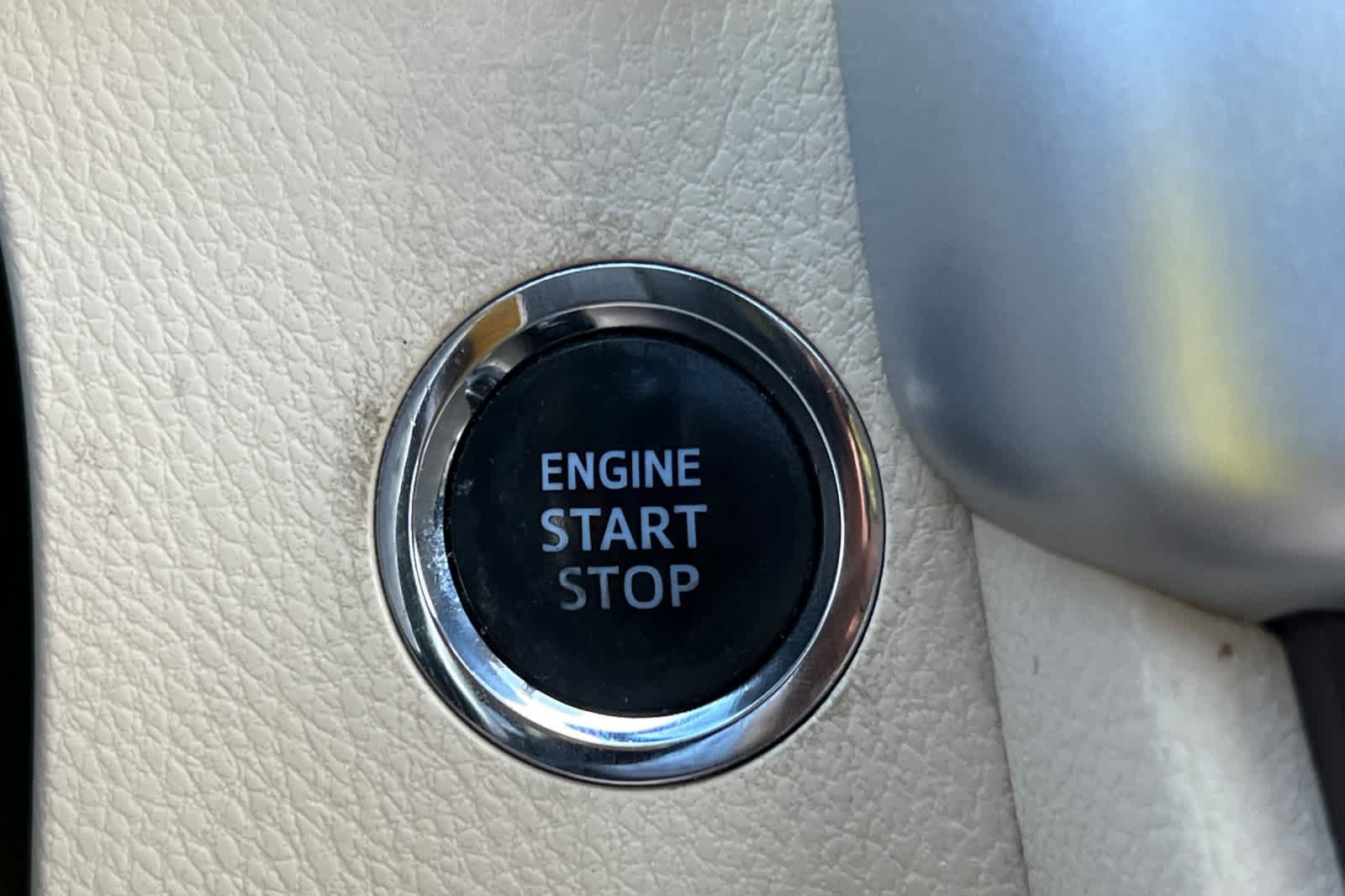 Used 2014 Toyota Highlander XLE FWD image 26