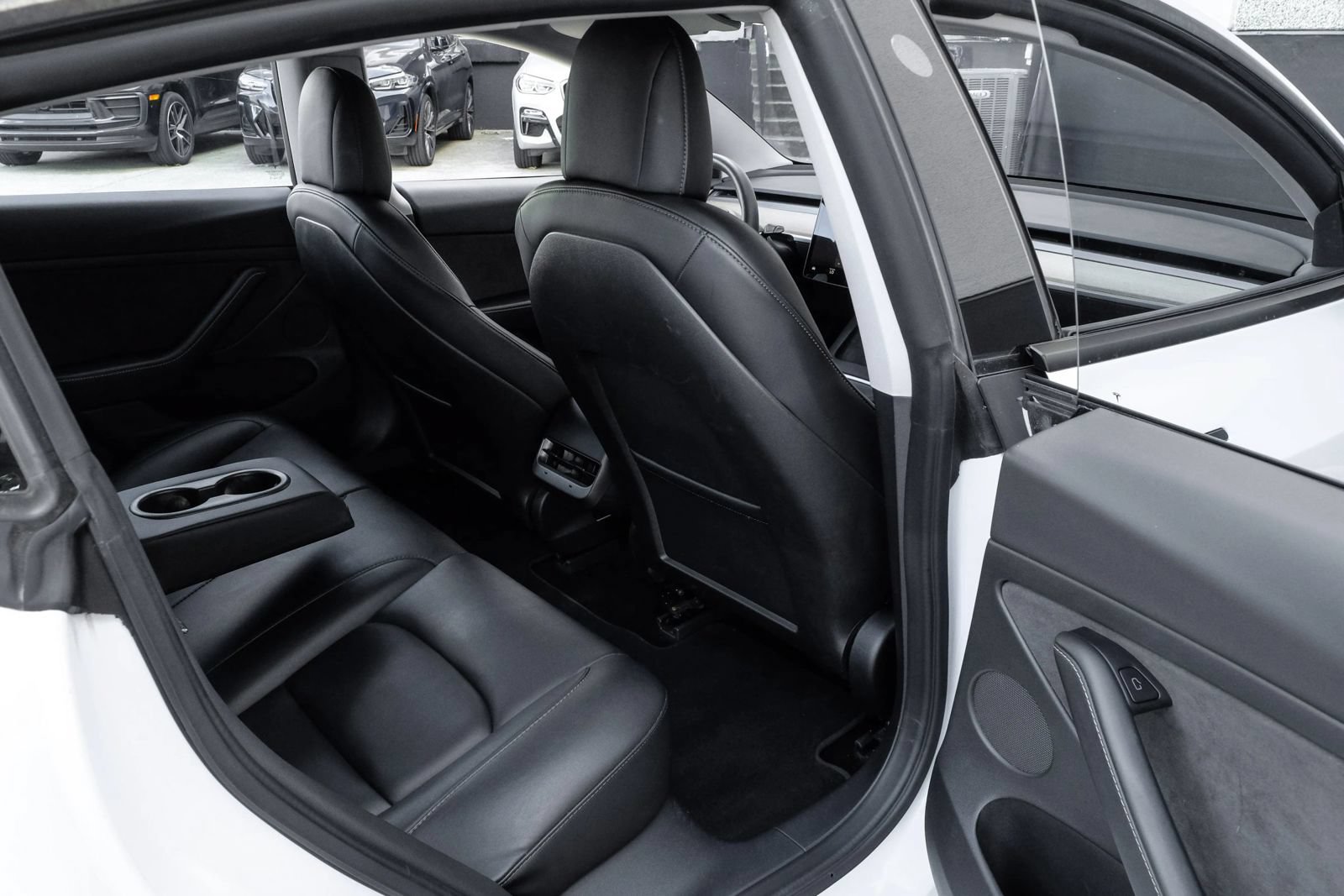 Used 2022 Tesla Model 3 Long Range AWD/4WD image 38