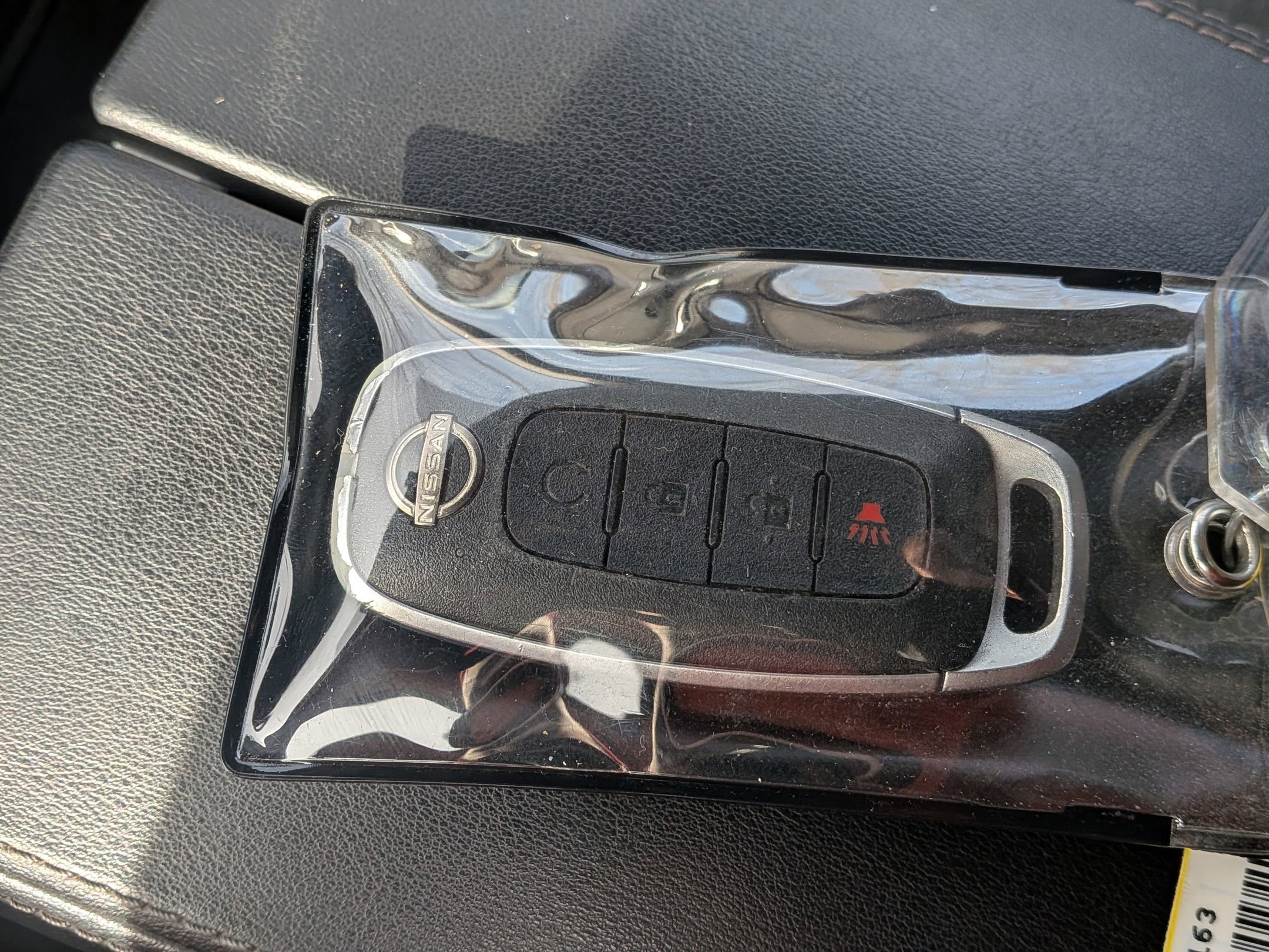 Used 2023 Nissan Rogue SV image 34