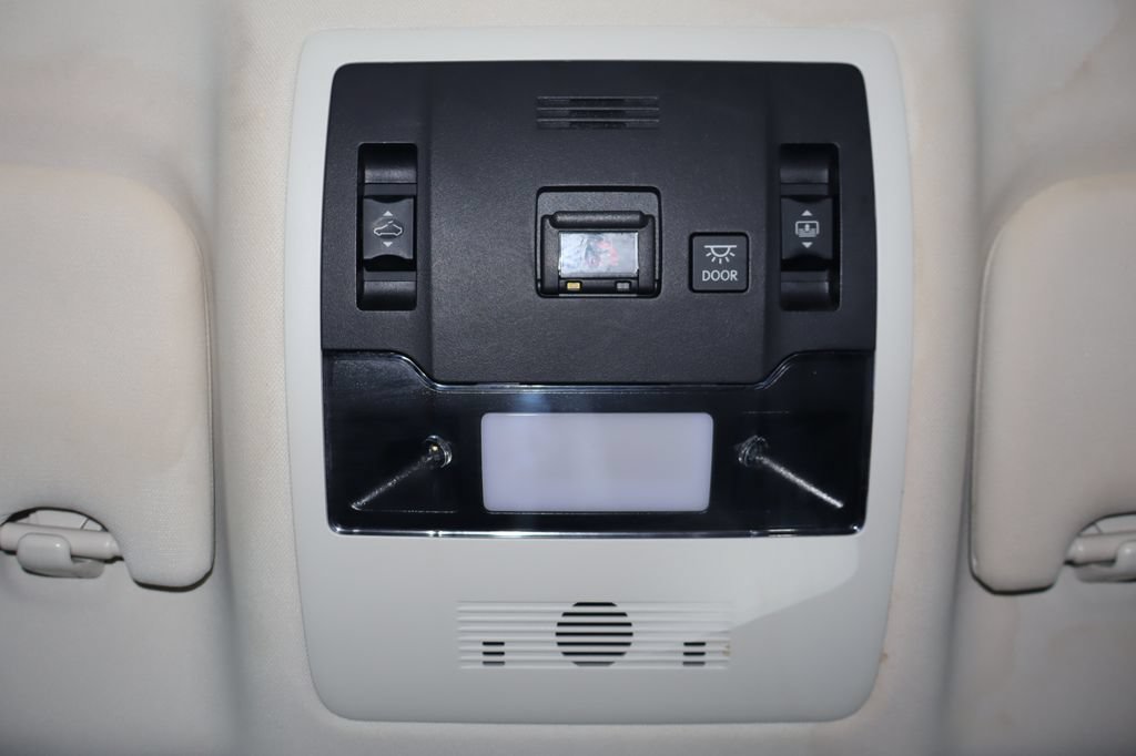 Used 2020 Lexus ES 350 w/ Premium Package FWD image 32