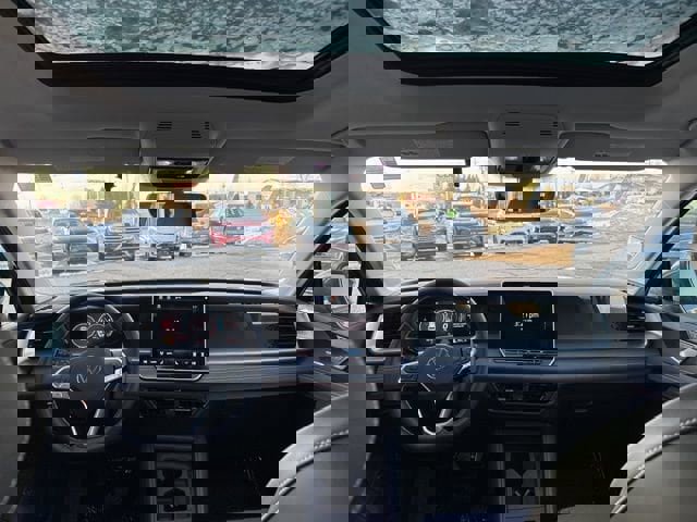 New 2026 Volkswagen Tiguan SE image 7