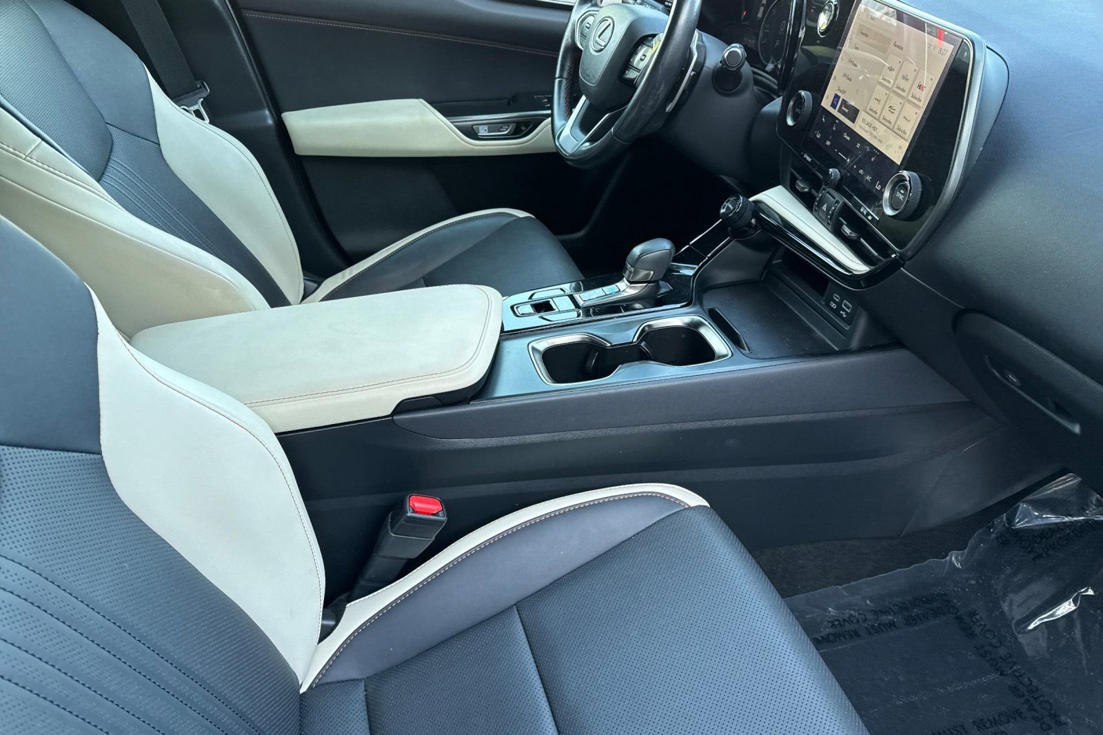 Used 2023 Lexus NX 250 FWD image 16