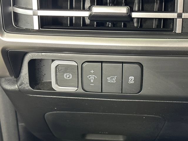 Used 2024 Hyundai Santa Fe SE image 19