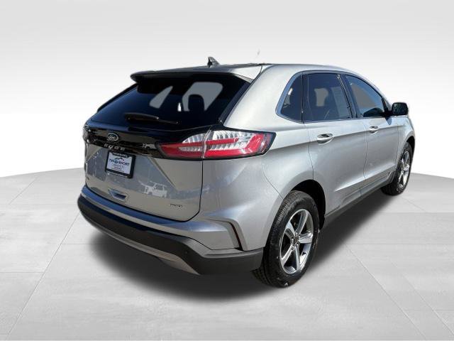 Used 2023 Ford Edge SEL w/ Convenience Package AWD/4WD image 2