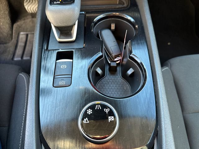 Used 2023 Nissan Rogue S image 33