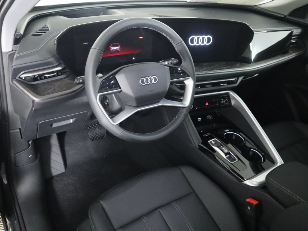 Used 2025 Audi Q5 Premium w/ Premium Plus AWD/4WD image 11
