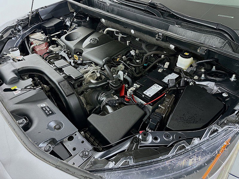 Used 2020 Toyota RAV4 XLE w/ Convenience Package image 28