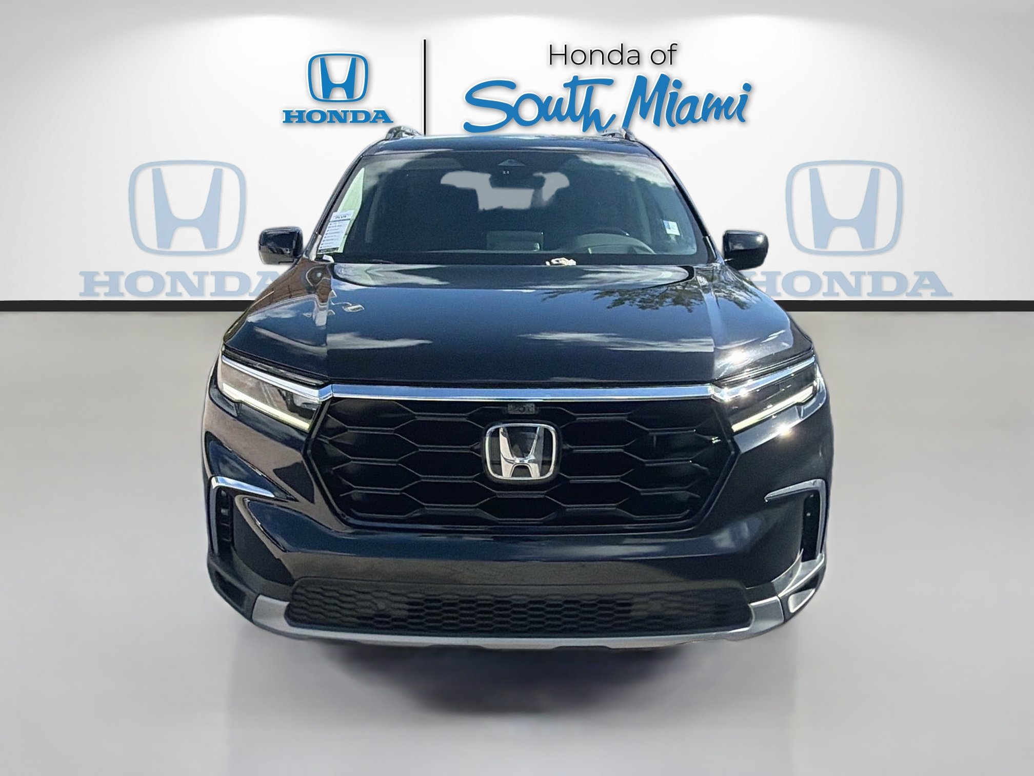 Certified 2023 Honda Pilot Elite image 2