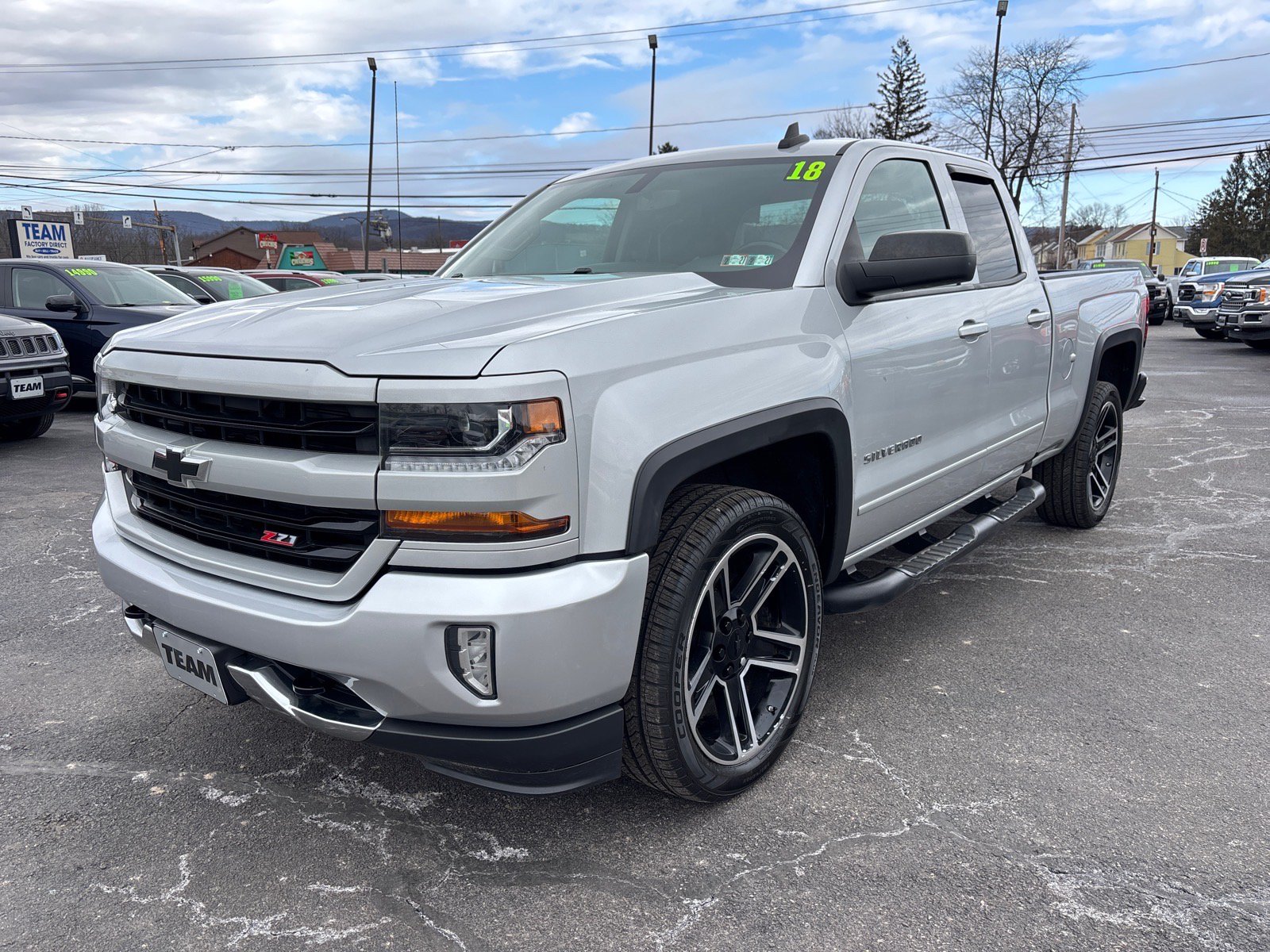 Used 2018 Chevrolet Silverado 1500 LT w/ LPO, Black Pack AWD/4WD image 3