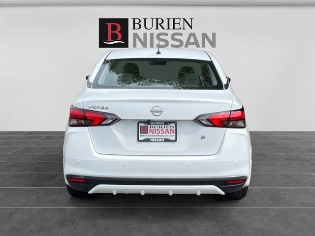 Used 2025 Nissan Versa S w/ Trunk Package FWD image 4