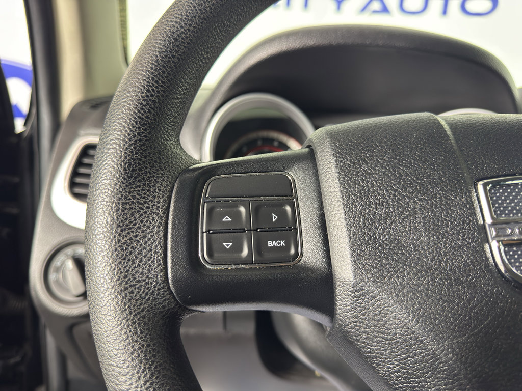 Used 2018 Dodge Journey SE image 17