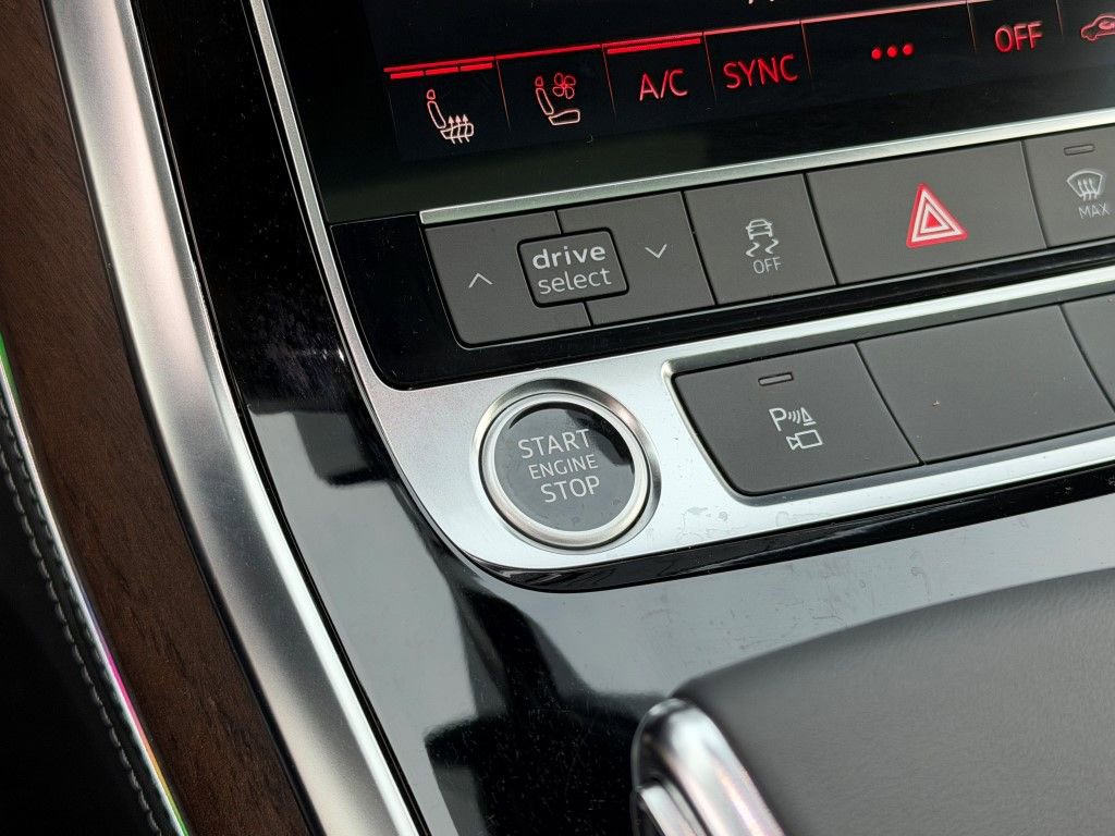 Certified 2023 Audi Q8 Premium Plus w/ Premium Plus Package image 32