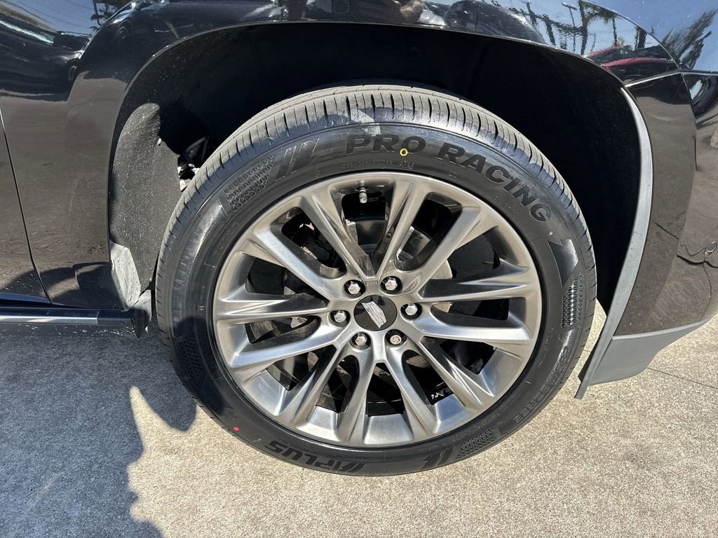 Used 2019 Cadillac Escalade Platinum w/ Escalade Sport Edition image 60