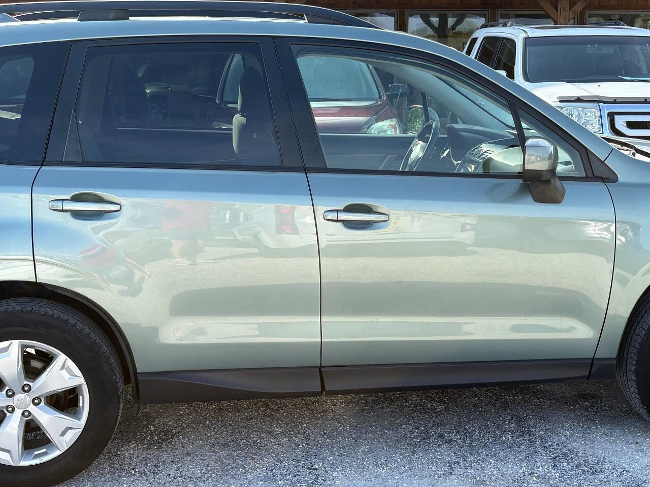 Used 2016 Subaru Forester 2.5i Premium w/ All-Weather Package image 3