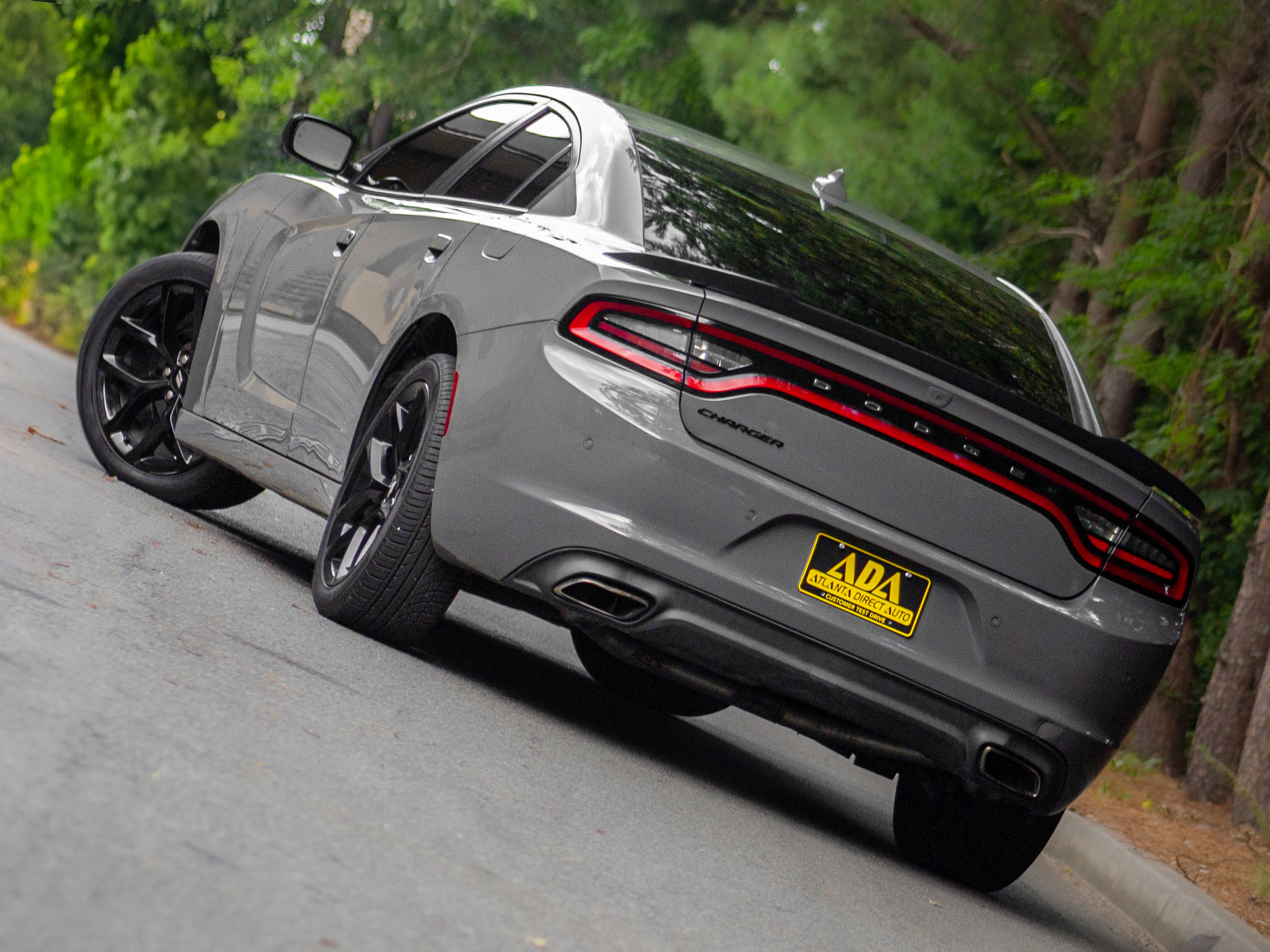 Used 2019 Dodge Charger SXT image 23