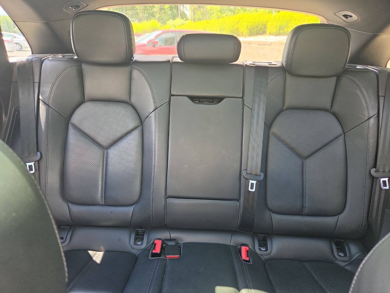 Used 2018 Porsche Macan S AWD/4WD image 32
