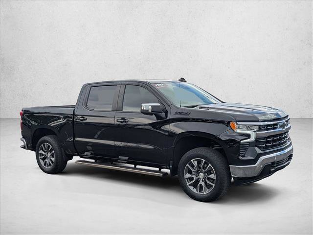 Used 2024 Chevrolet Silverado 1500 LT AWD/4WD video 3