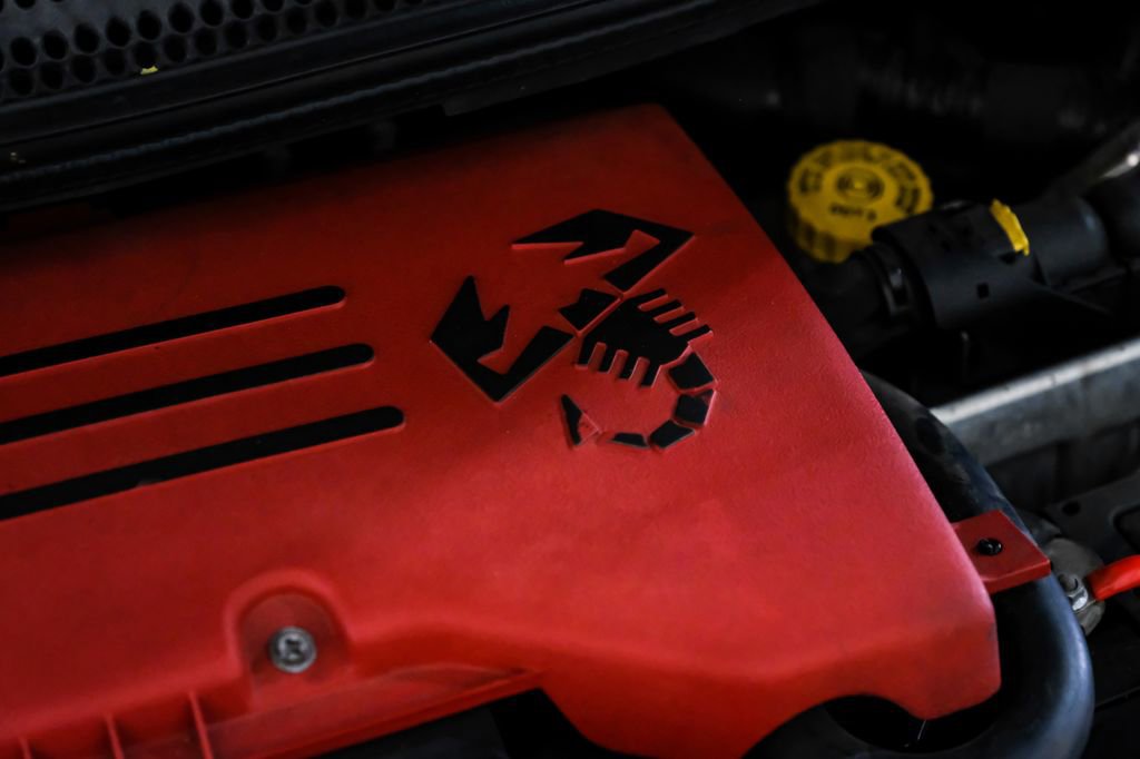 Used 2015 FIAT 500 Abarth image 40