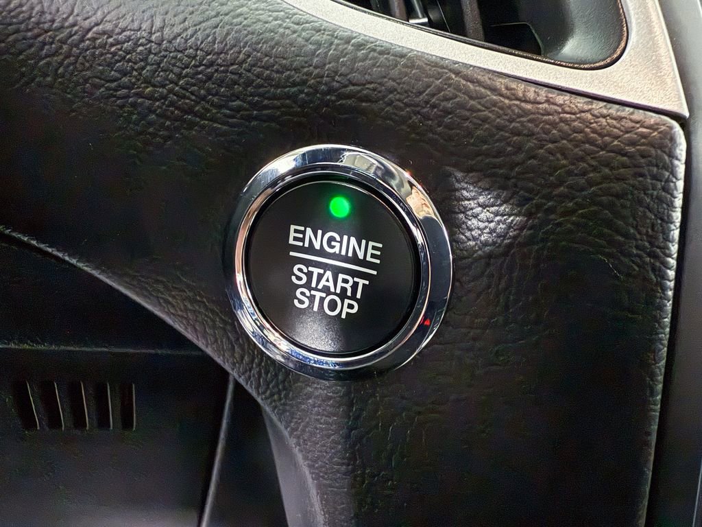 Used 2024 Ford Edge SE image 23