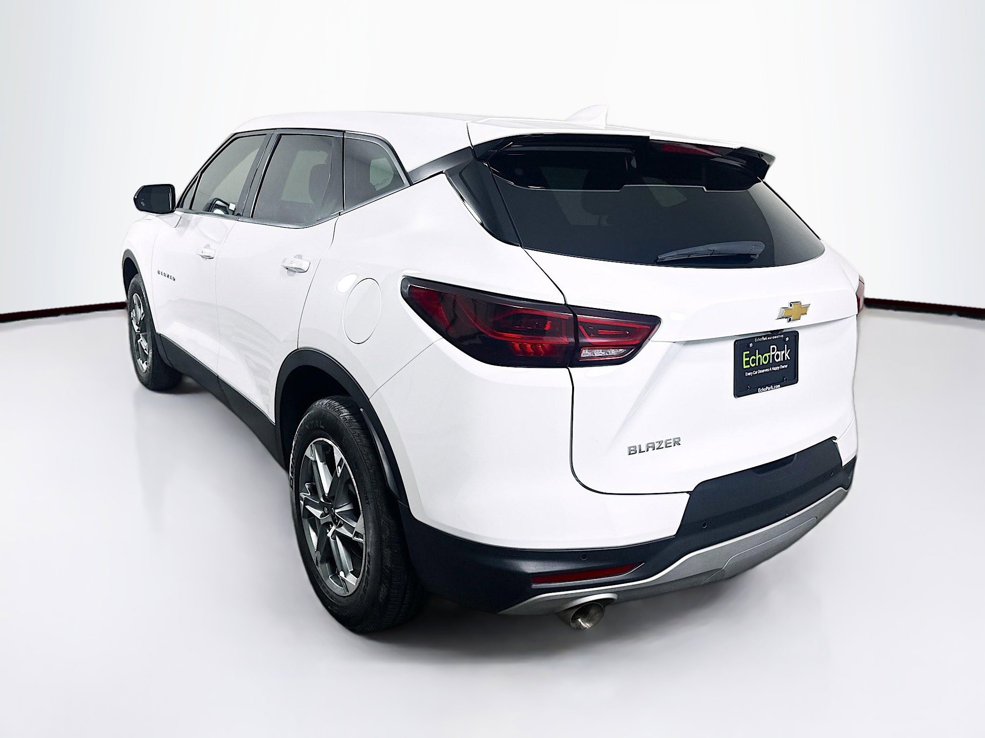 Used 2024 Chevrolet Blazer LT w/ Driver Confidence Package image 5