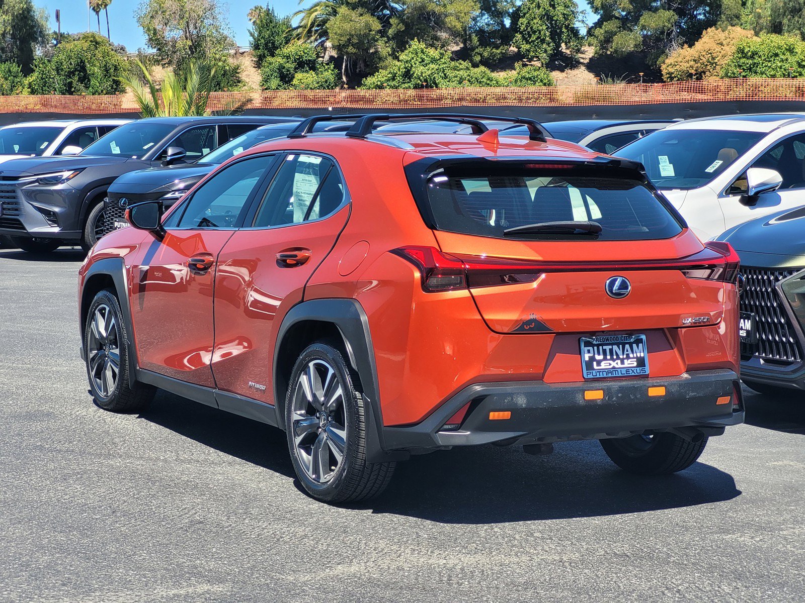 Used 2019 Lexus UX 250h w/ Premium Package AWD/4WD image 6