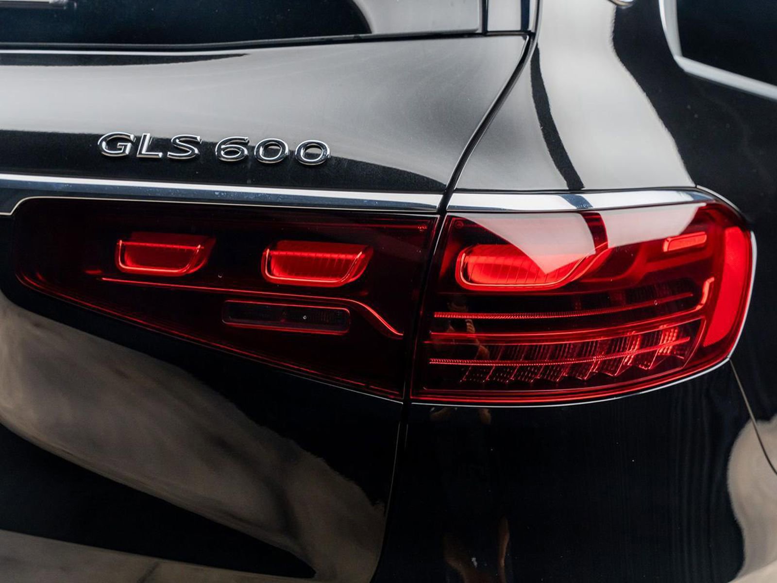Used 2026 Mercedes-Benz Maybach GLS 600 4MATIC image 27