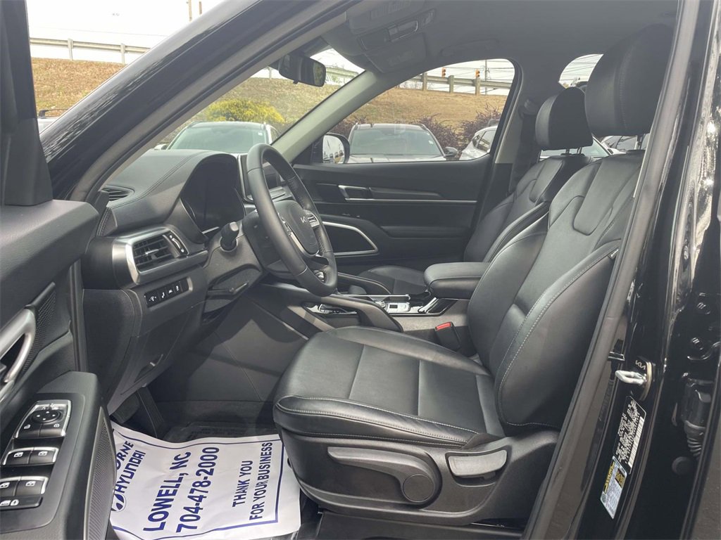Used 2022 Kia Telluride LX image 17