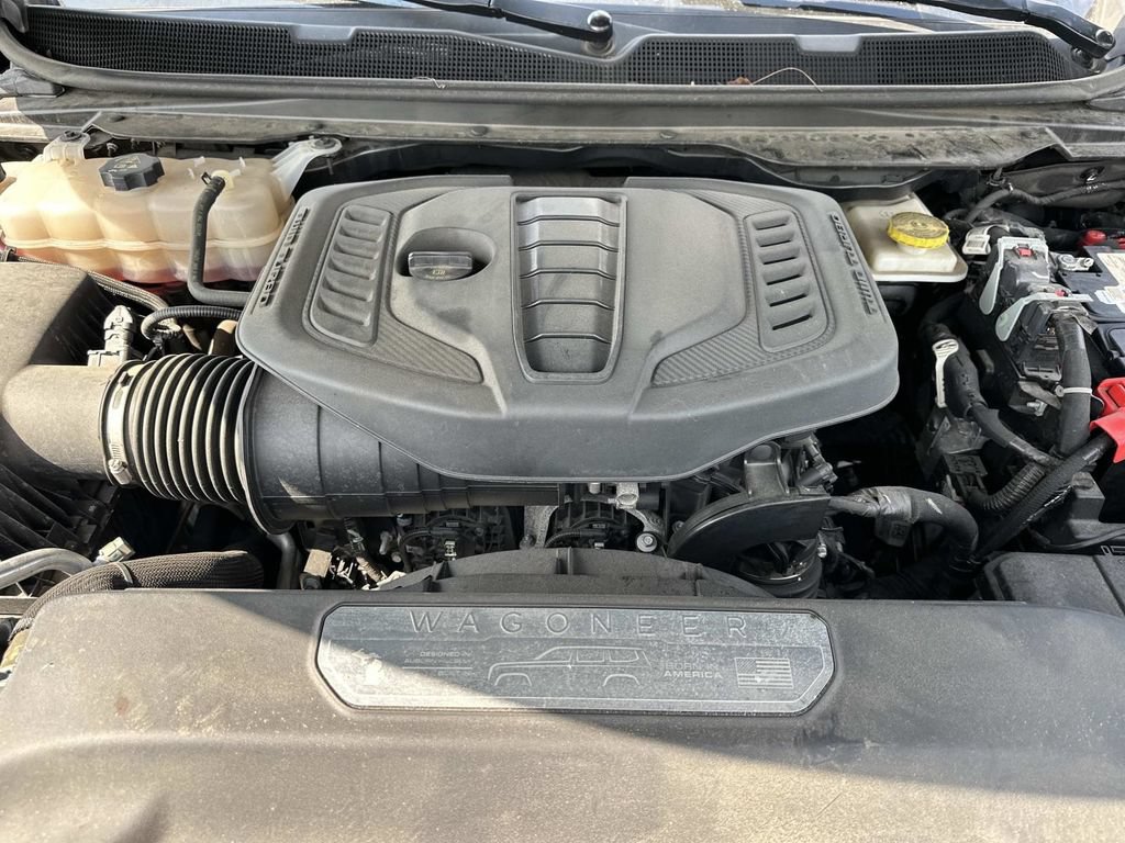 Used 2024 Jeep Wagoneer Series II w/ Flexible Seating Group RWD image 11